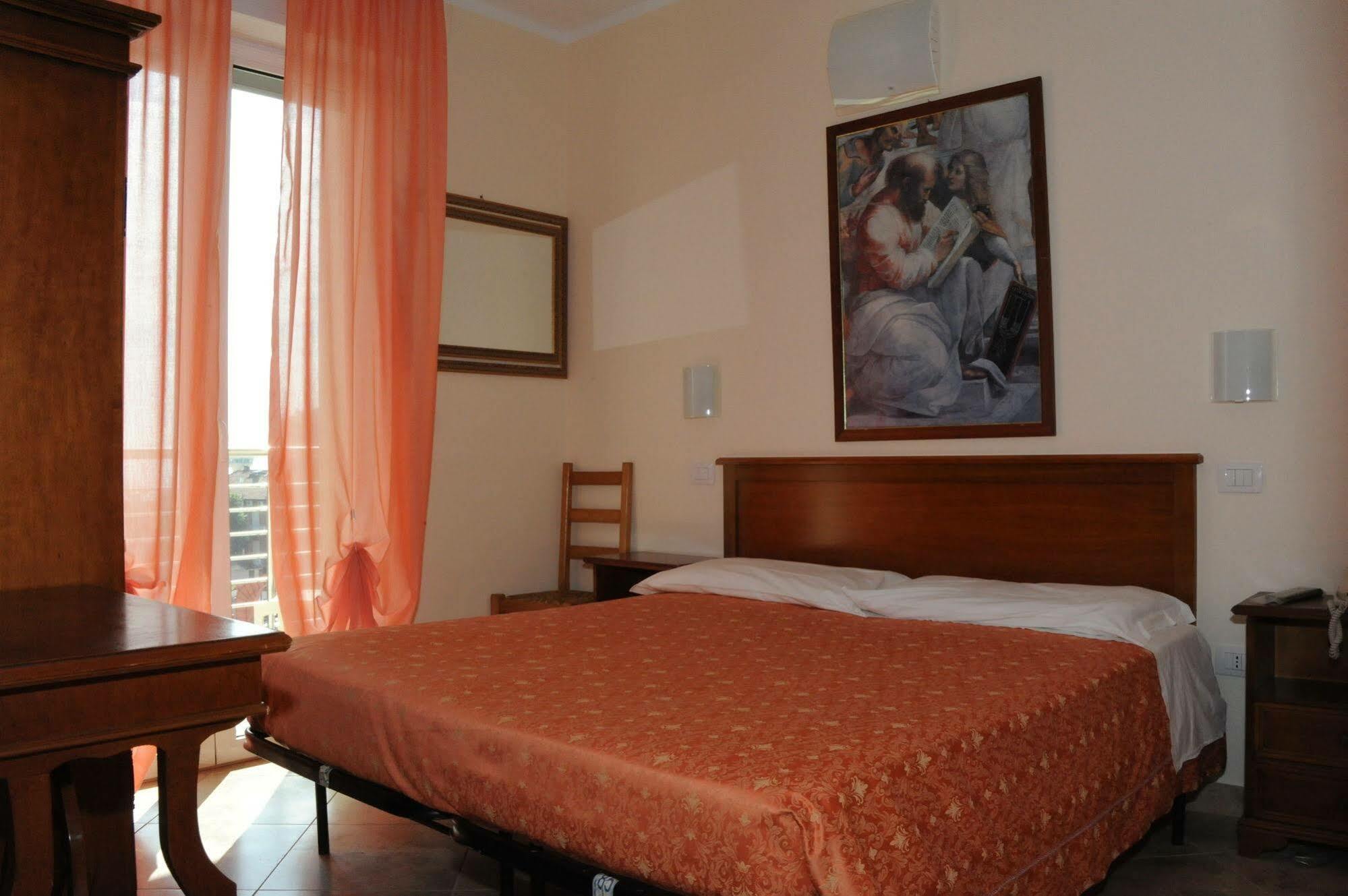 Hotel Franca 米兰马瑞提那 外观 照片