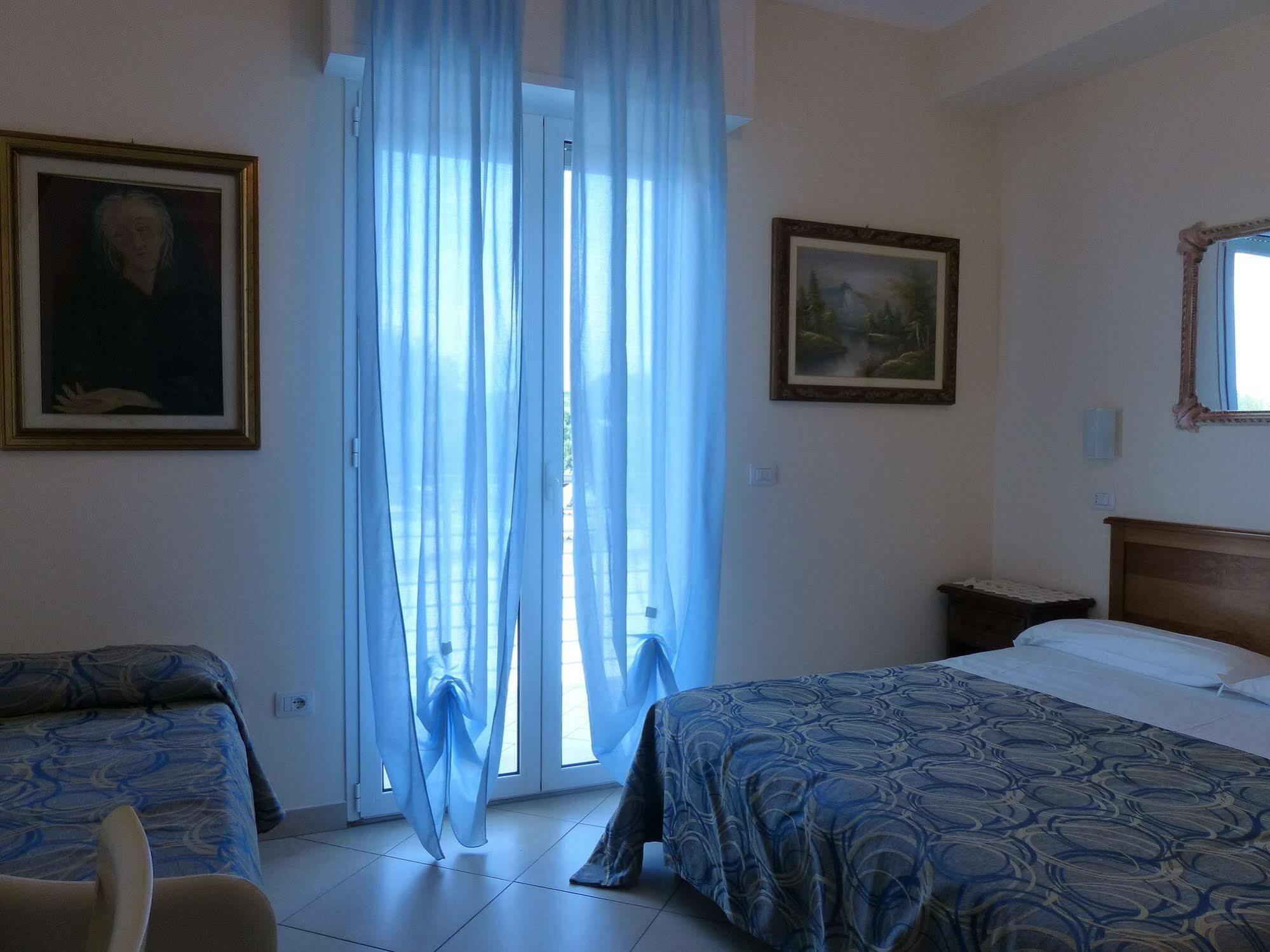 Hotel Franca 米兰马瑞提那 外观 照片